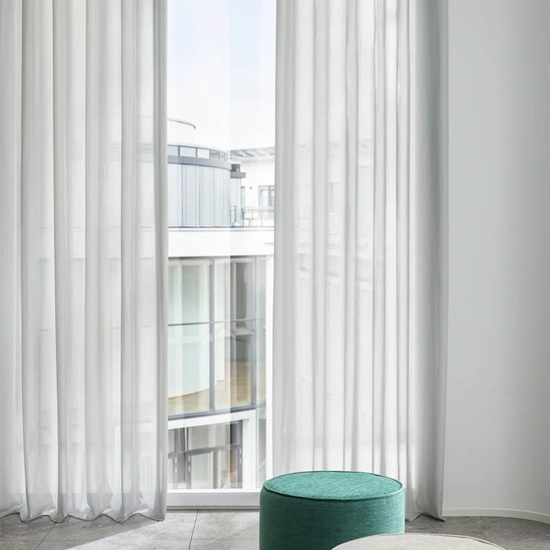 Silent Twill – natürlicher Akustikvorhang nach Maß mit seidigem Changeant-Effekt in modernen Farben