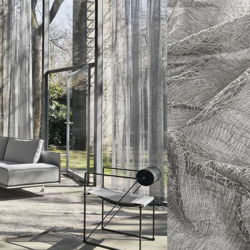 Elegantes halbtransparentes Raffrollo Flight – grafische Netzstruktur Design nach Maß