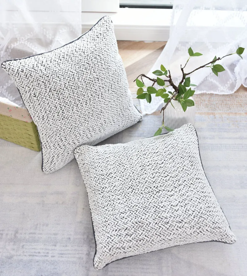 Chenille Dekokissen Bouclé-Optik LxB 40x40 cm Weiß Schwarz »MONTANA« mit Eleganter Schwarzer Paspelierung Reißverschluss Weicher Füllung 2023330K