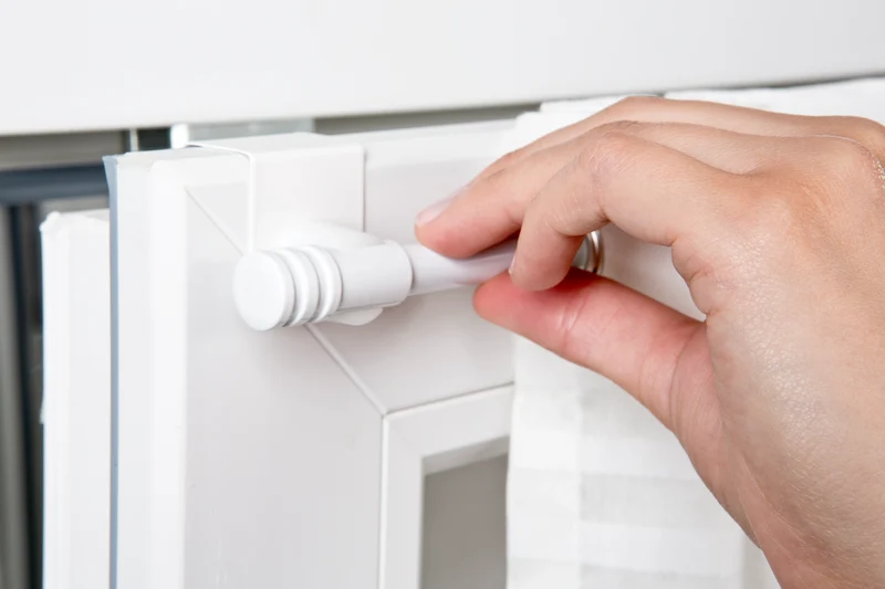 Gardinenstange Basic Fix-Klick ausziehbar mit Fensterhaken