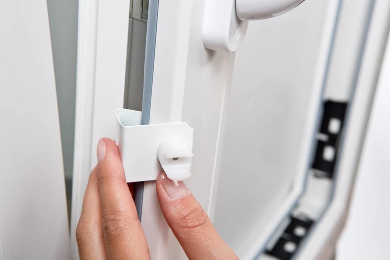 Gardinenstange Basic Fix-Klick ausziehbar mit Fensterhaken