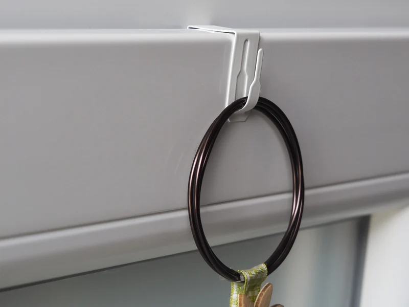 Schmaler Fensterhaken 10–25 mm für Fensterdeko & Vitragestangen