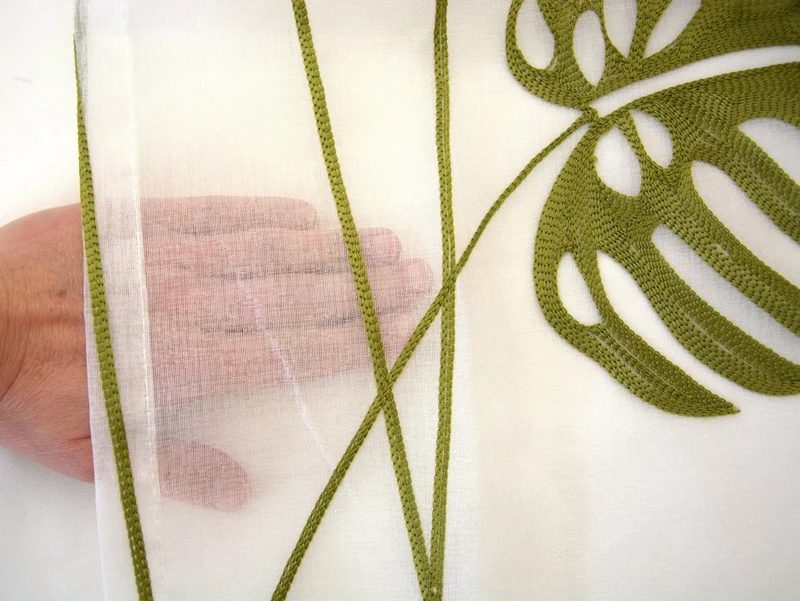Schlaufenschal Monstera bestickt transparent 2489 BxH 140x245cm