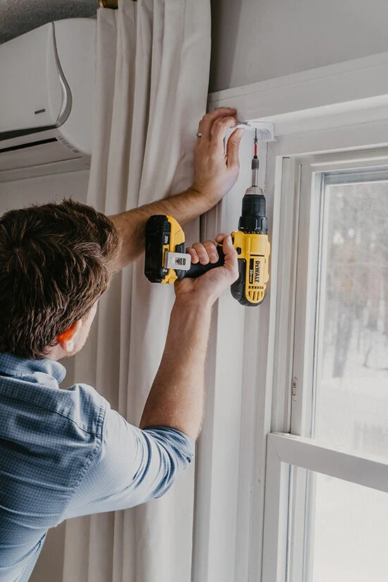 Professional In-Home Curtain Installation Services