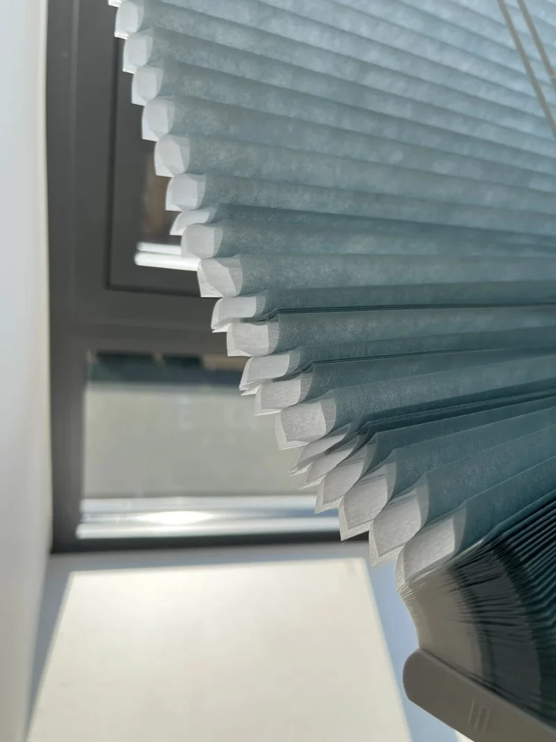 Cordless 1 1/2" Double Cell Honeycomb Blinds with Mulberry Silk Finish