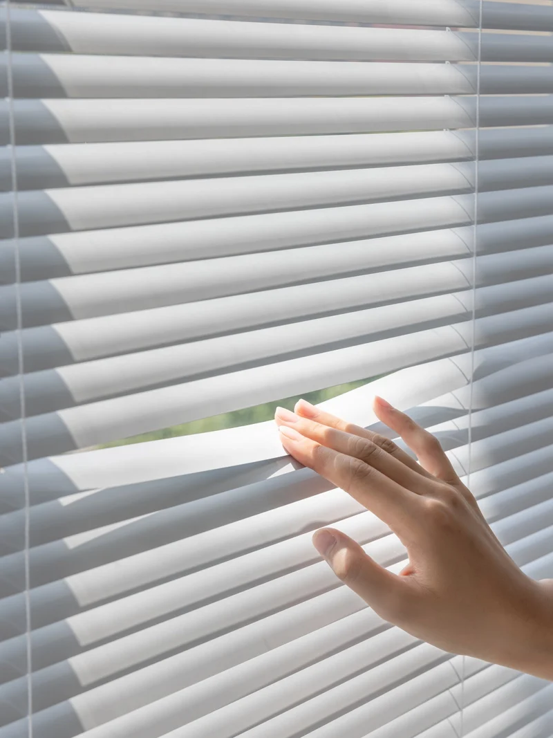 No Drill Cordless Vinyl Blinds – Durable Aluminum, Water & Oil Resistant, Ideal for Mini Windows