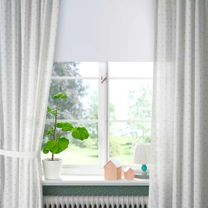 Len curtains with tie backs 1 pair