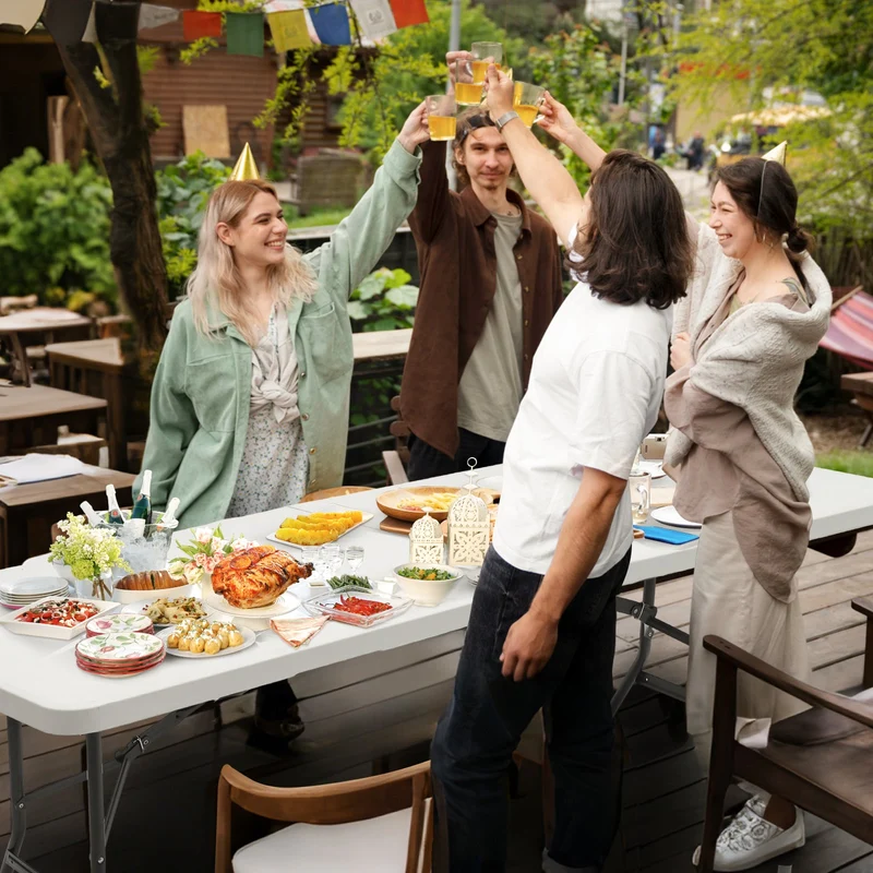 Sekey Klapptisch Gartentisch klappbar – Rattan-Optik/Glatt, wetterfest & tragbar, ideal für Balkon, Garten & Party