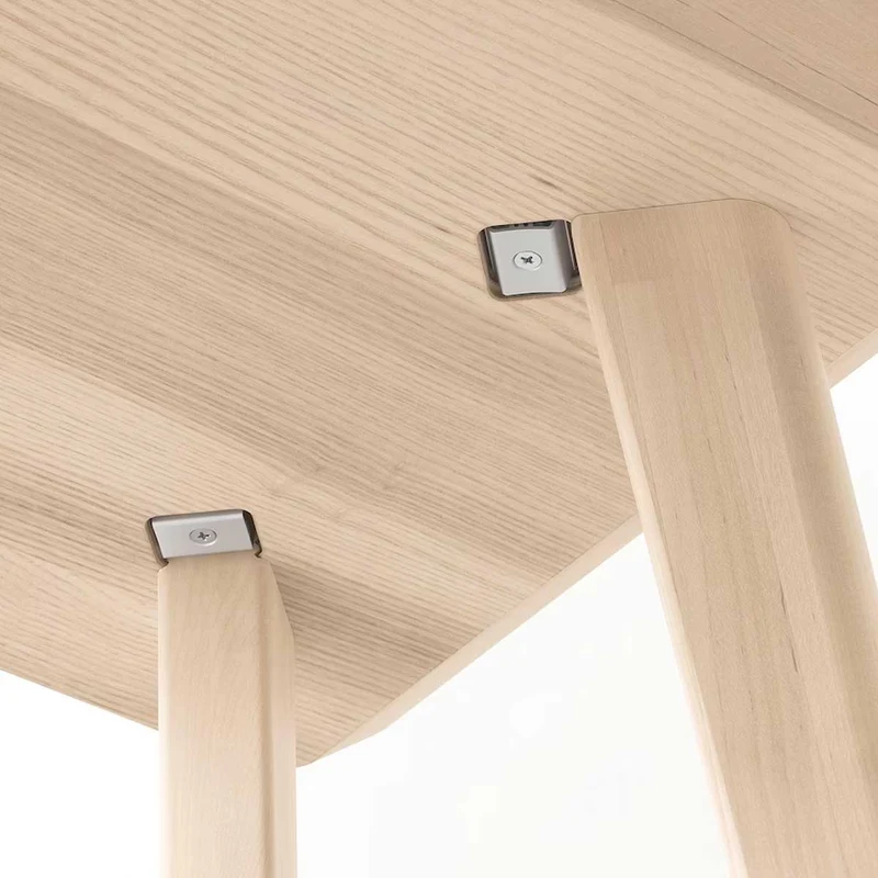 Lisabo desk ash veneer