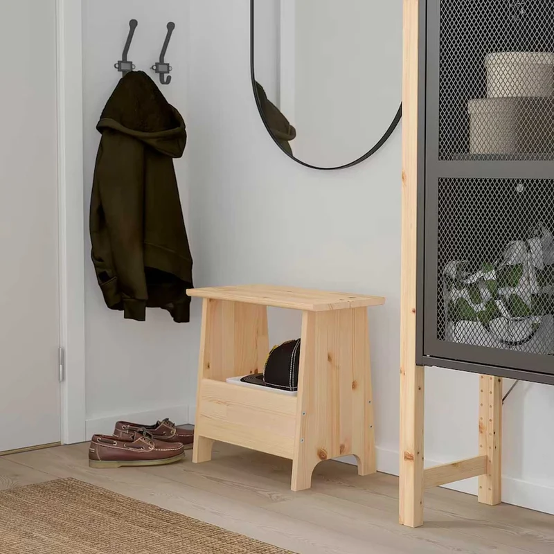 Perjohan stool pine