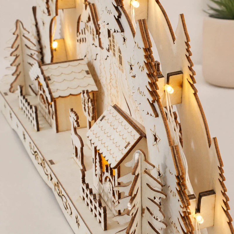 Salcar LED Schwibbogen aus Holz, 3D Weihnachtsdeko mit Fachwerkhäusern, Turm & Tannen, 10 warmweiße LEDs, batteriebetriebener Lichterbogen für Fensterbank & Sideboard
