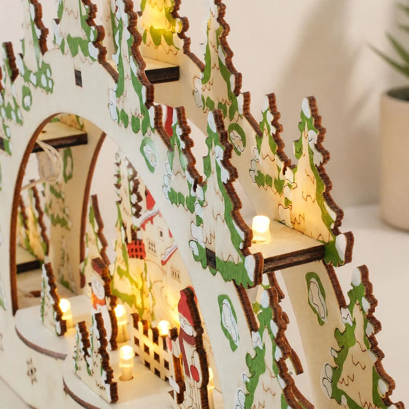 Salcar LED Schwibbogen aus Holz, 3D Weihnachtsdeko mit verschneiter Altstadt und Fachwerkhäusern, 13 warmweiße LEDs, batteriebetriebener Lichterbogen für Tisch, Fensterbank & Sideboard