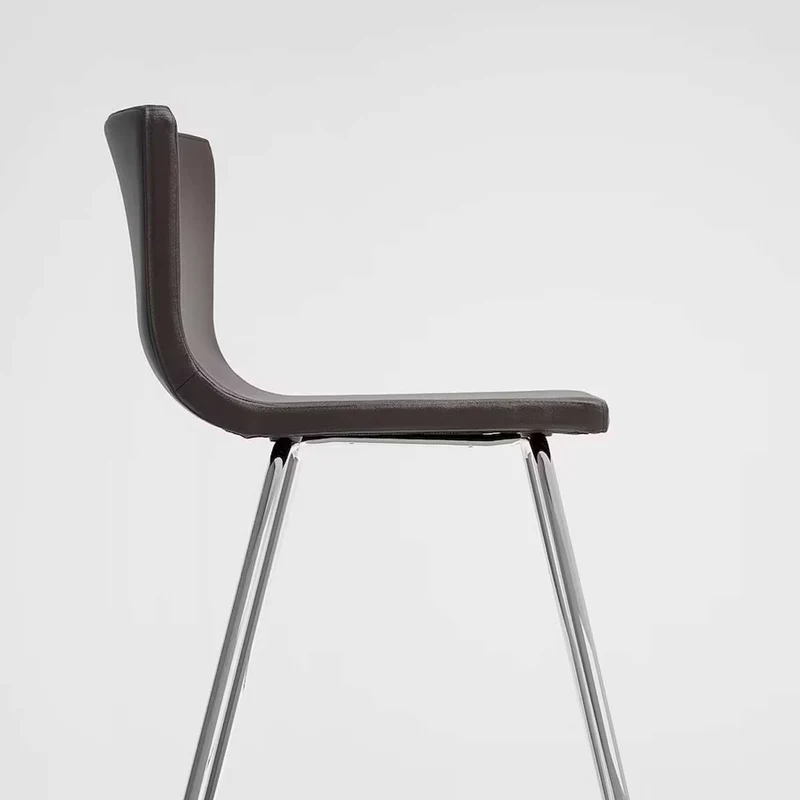Bernhard bar stool