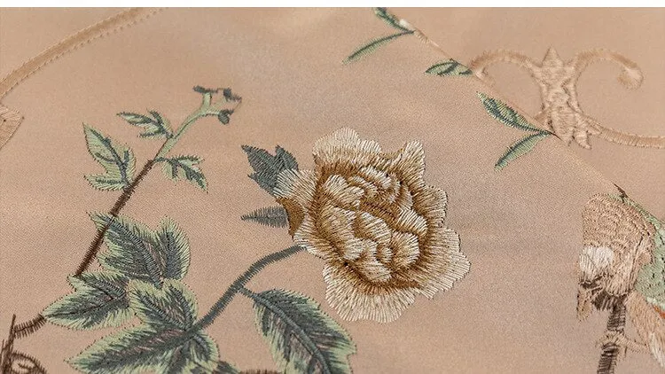 Vorhang mit Blumenmuster