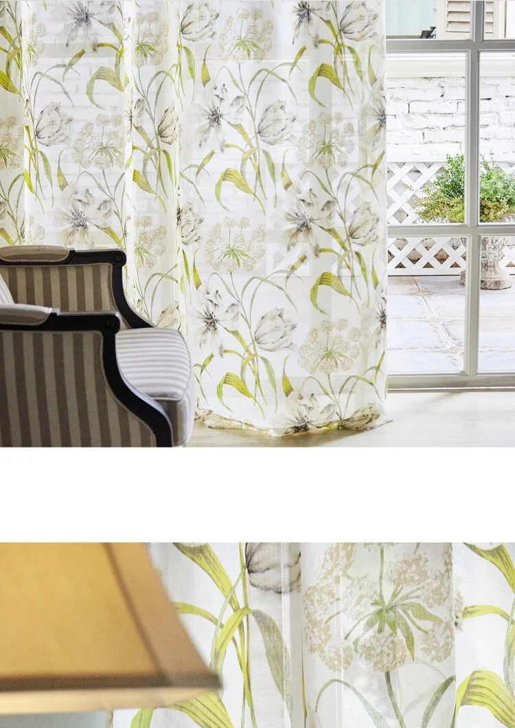 Transparenter Vorhang mit Blumenmuster