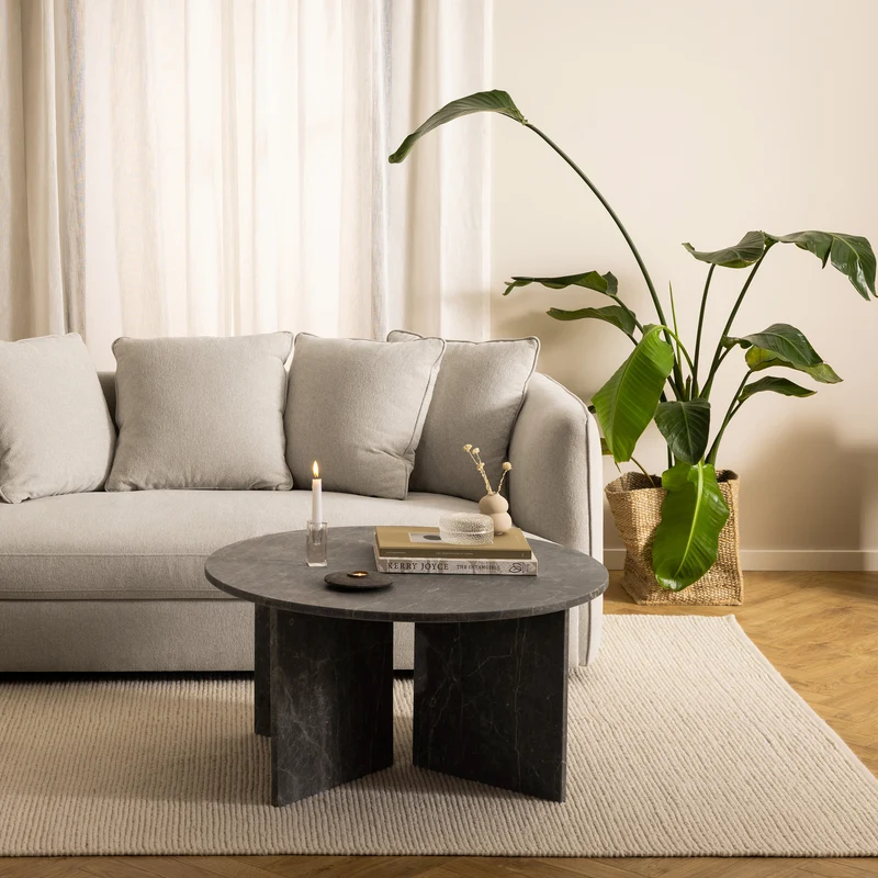 Runder Couchtisch mit einem Durchmesser von 90 cm im eleganten Stil | Plaris