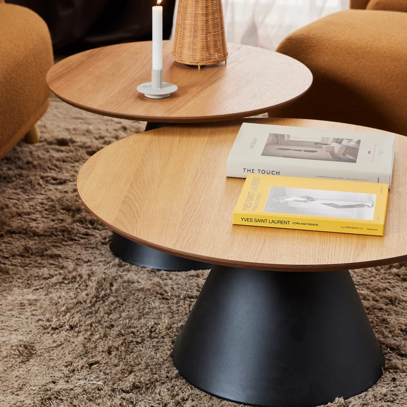 Runder Couchtisch mit einem Durchmesser von 65 cm im Soft-Loft-Stil | Talin