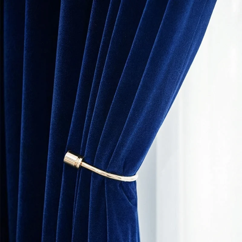 Rideau Occultant Velours Bleu Royal Chambre