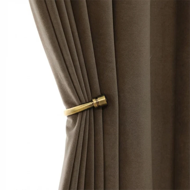 Rideau Occultant Velours Taupe Bureau