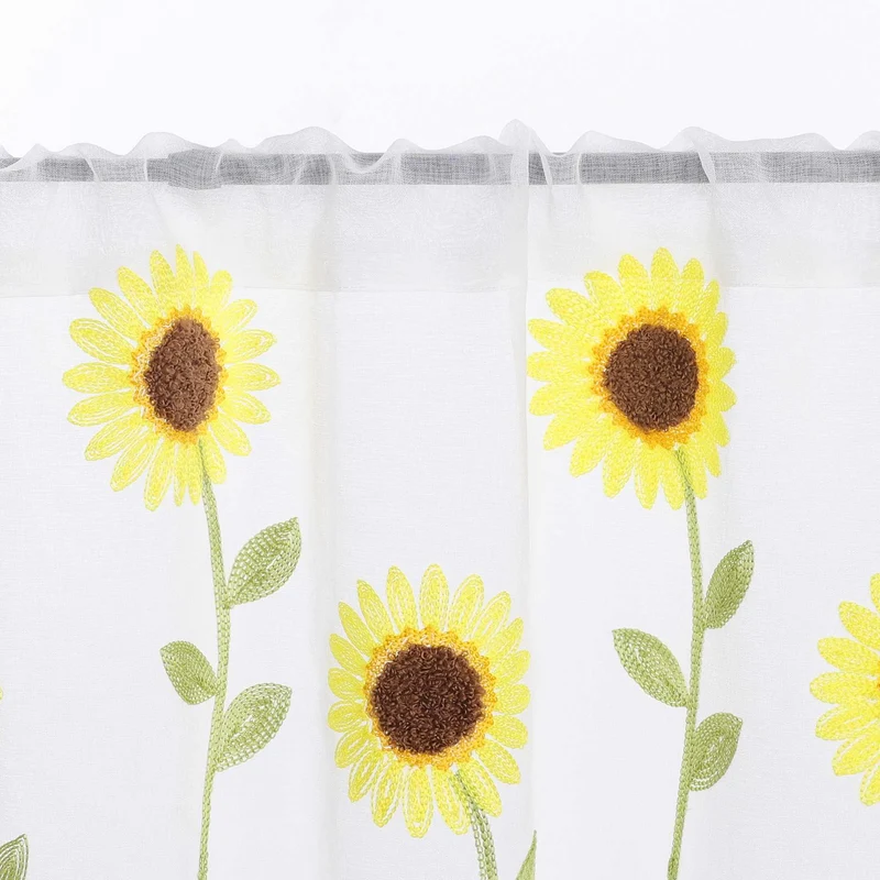 Scheibengardine durch Tunnelzug mit Sonnenblume Stickerei