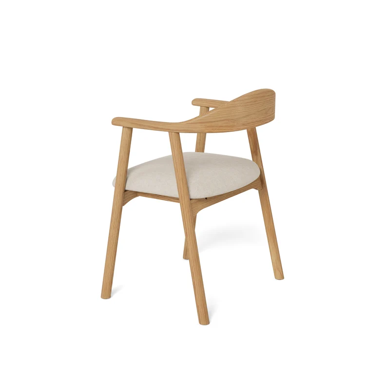 Set aus zwei Esszimmerstühlen im skandinavischen Stil | Hikari