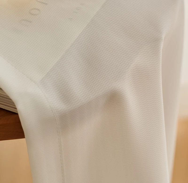 Voilage blanc uni ultra léger liseré beige salon chambre