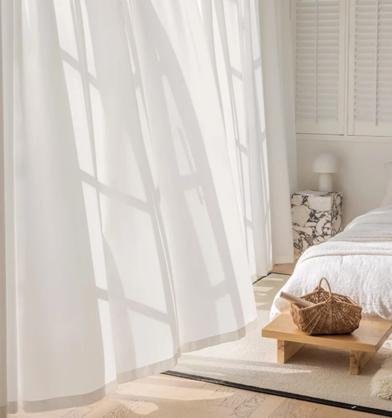 Voilage blanc uni ultra léger liseré beige salon chambre