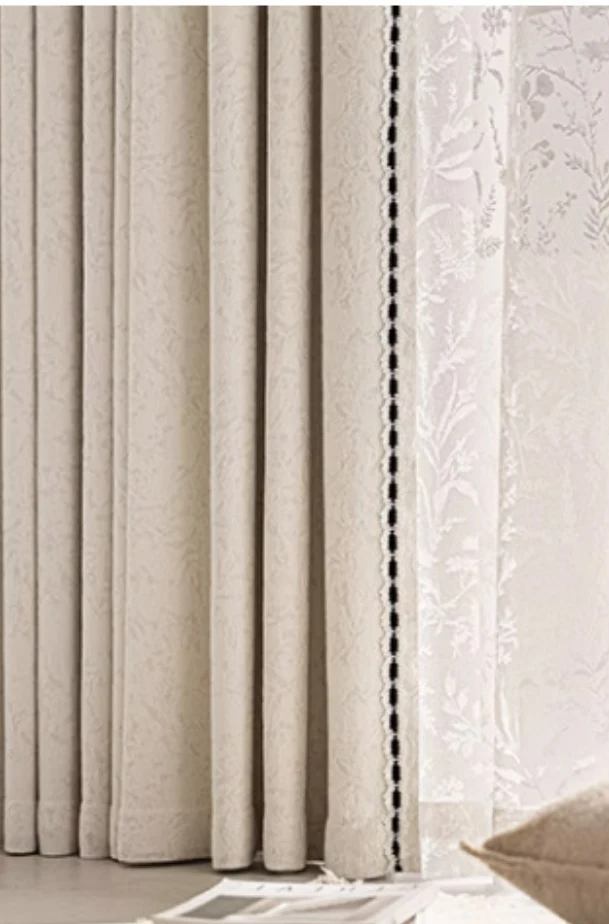 Rideau occultant blanc crème jacquard floral bordure noire