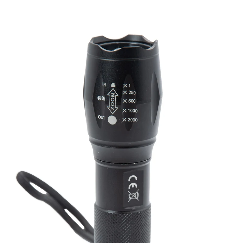 Taschenlampe LED Strahler Superbeam Flashlight SOS Taktische Lampe IP44 Leuchte