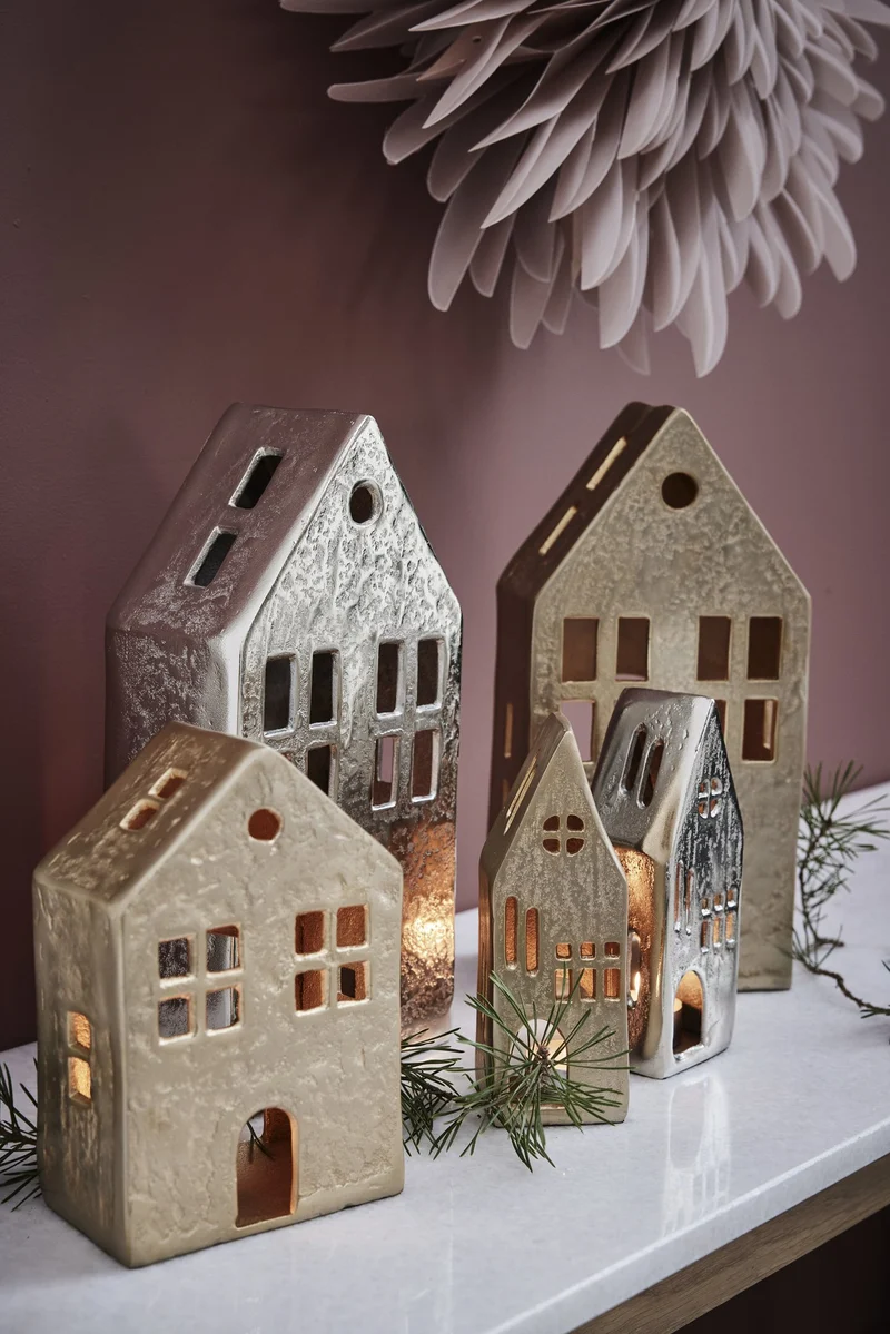 Marlinne Dekoration H18,5 cm. hell gold