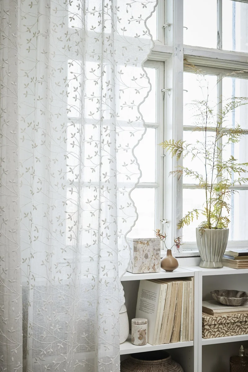 Eloise Gardine 250 cm. gebrochenes weiss