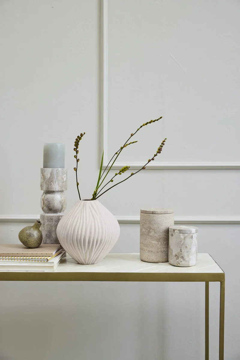 Helene Vase braun H9 cm
