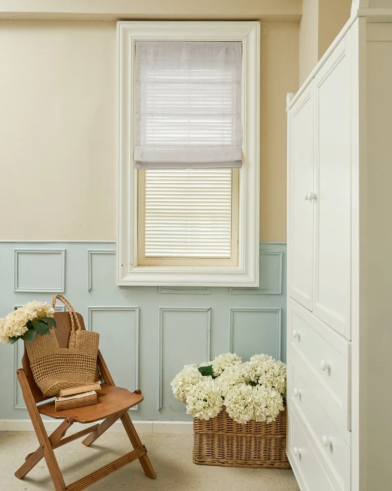 Thistle Sheer Flat Fold Cordless Custom Roman Shade