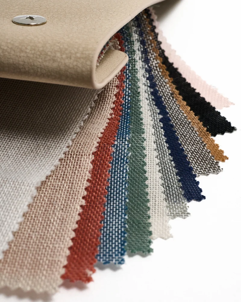 Yarn Sheer Swatch Book — 12 Colors
