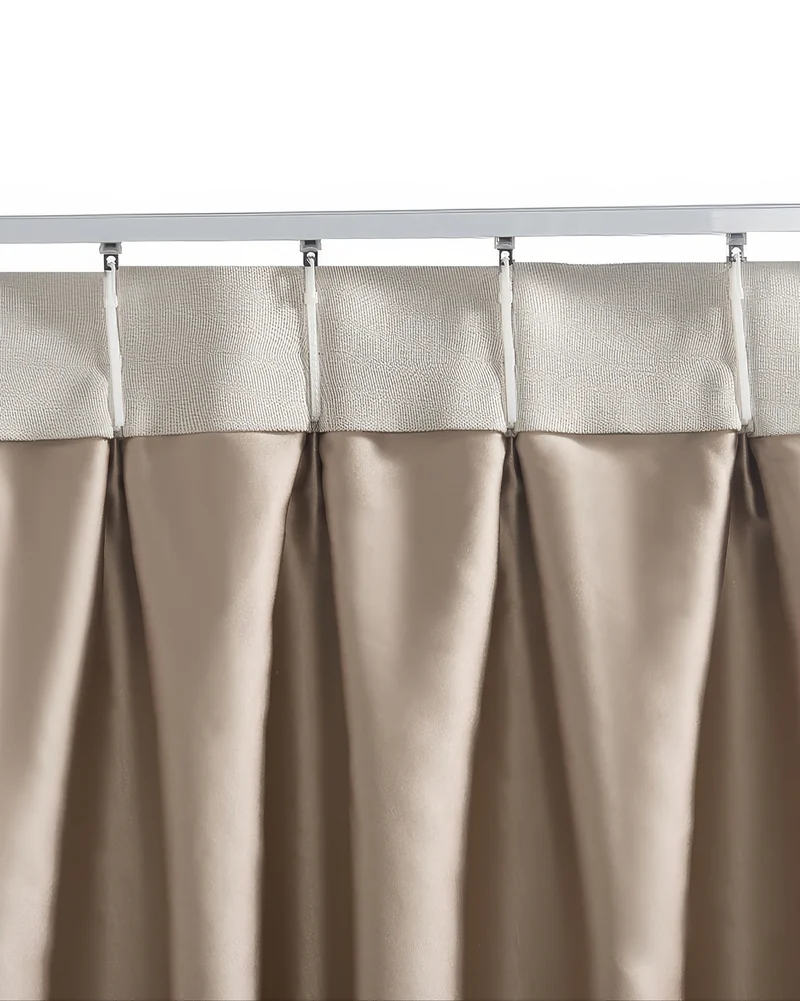Heavy Duty Metal Curtain Track with Magnetic Closing