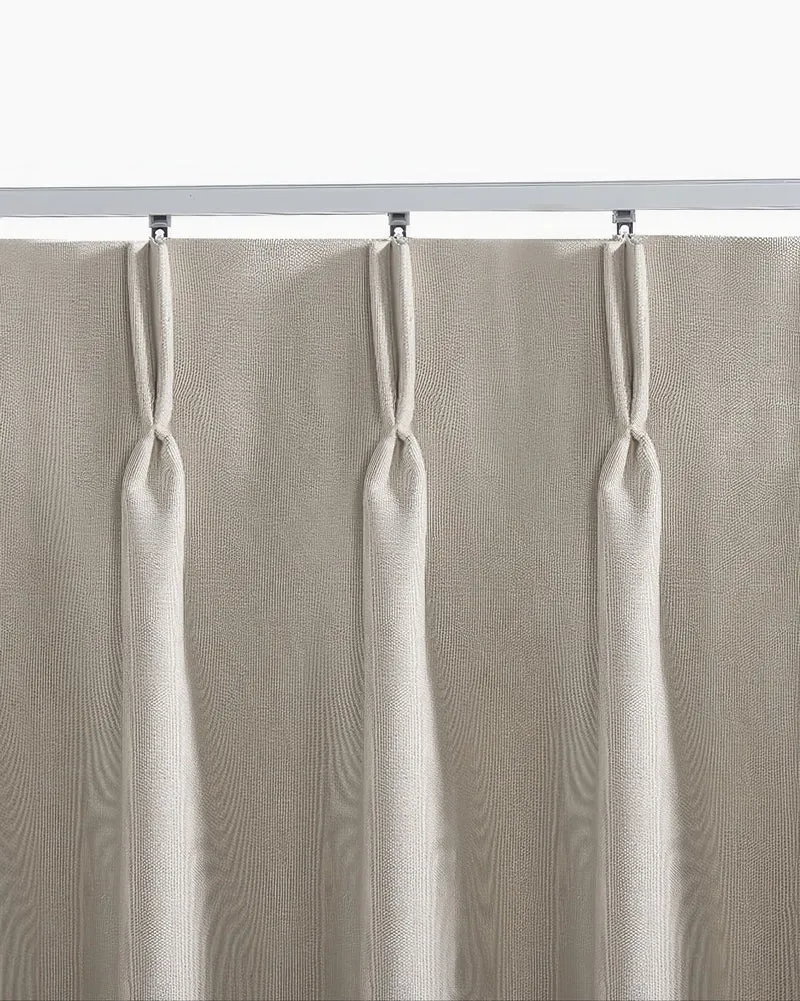 Heavy Duty Metal Curtain Track with Magnetic Closing