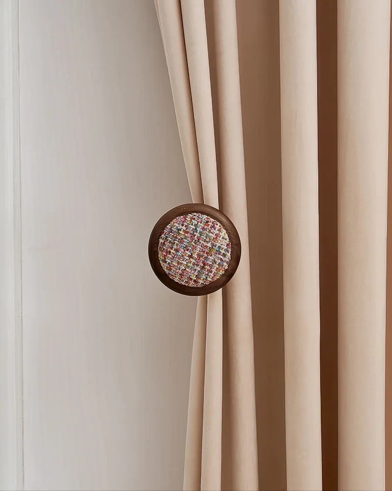 Sweater Yarn Wooden Curtain Wall Hook