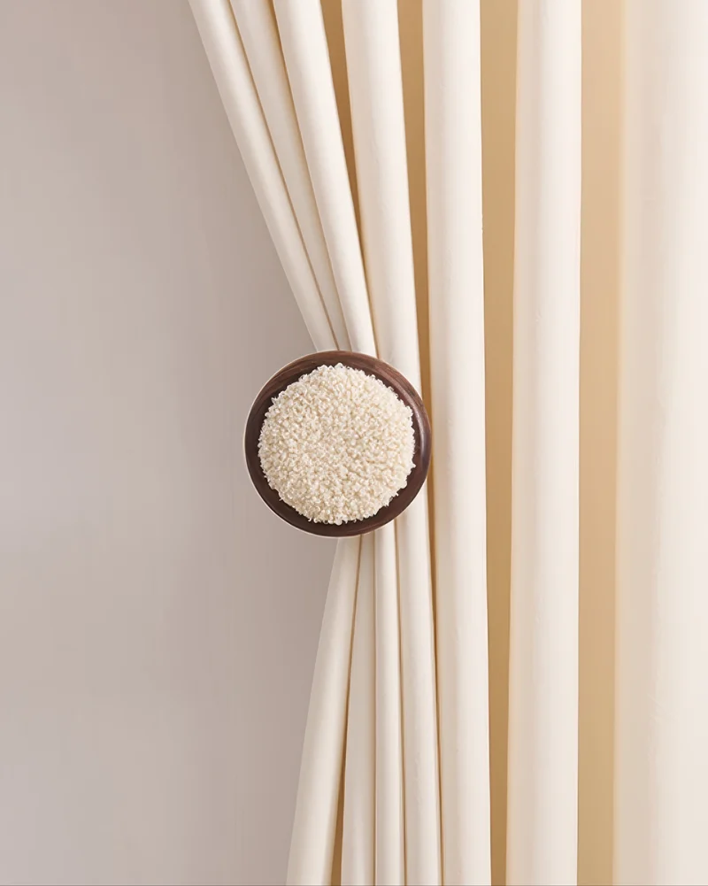 Sweater Yarn Wooden Curtain Wall Hook