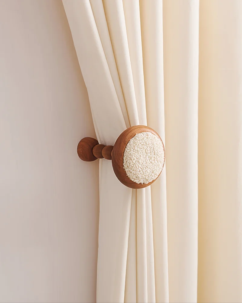 Sweater Yarn Wooden Curtain Wall Hook