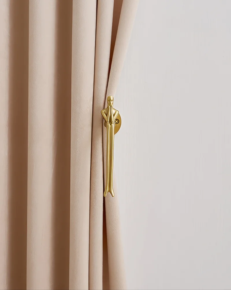 Mannequin Metal Curtain Wall Hook