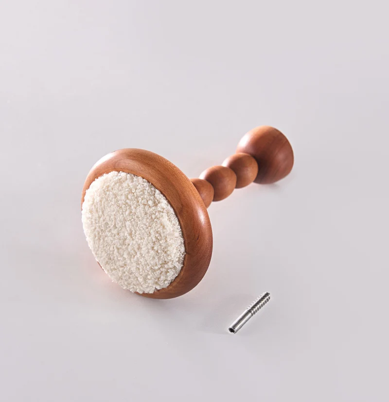 Lambswool Yarn Wooden Curtain Wall Hook