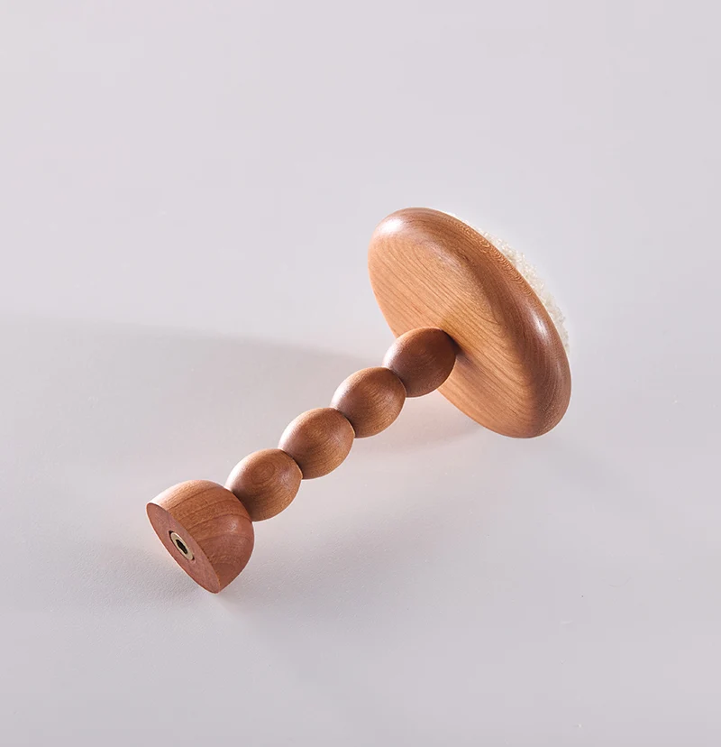 Lambswool Yarn Wooden Curtain Wall Hook