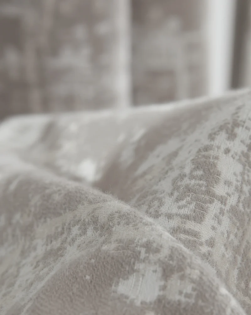 Mist 4 Layers Patterned Heavyweight Soundproof Thermal 100% Blackout Anti-Dust Custom Curtain