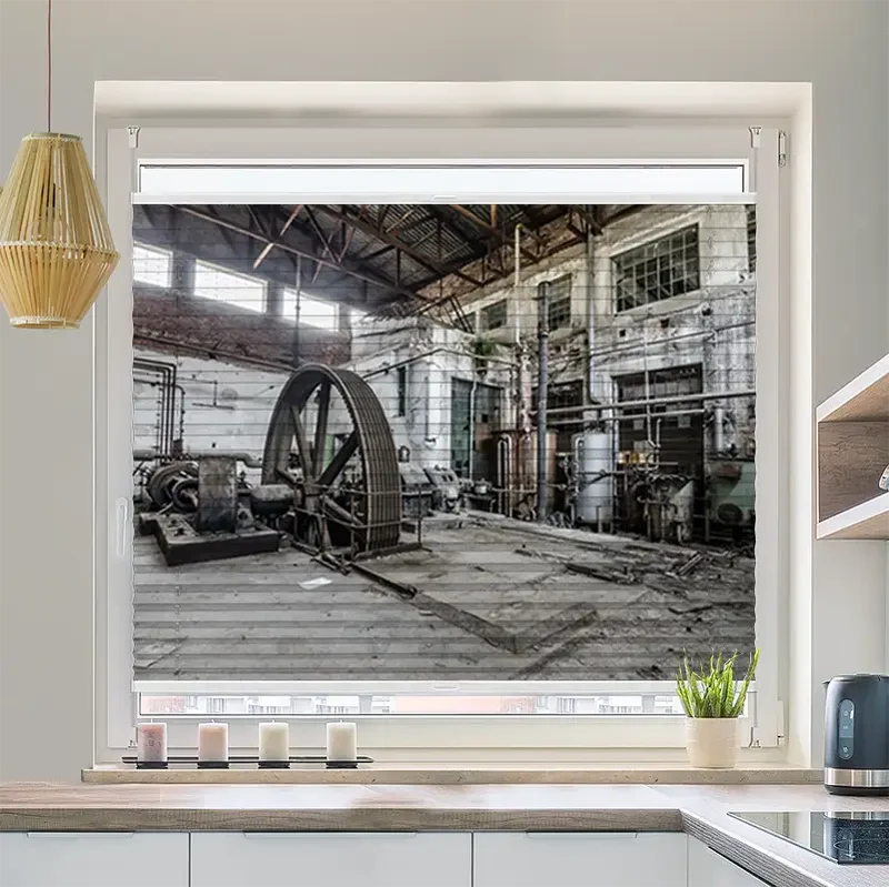 Plissee Motiv "Grosses Rad in Verlassener Fabrik"