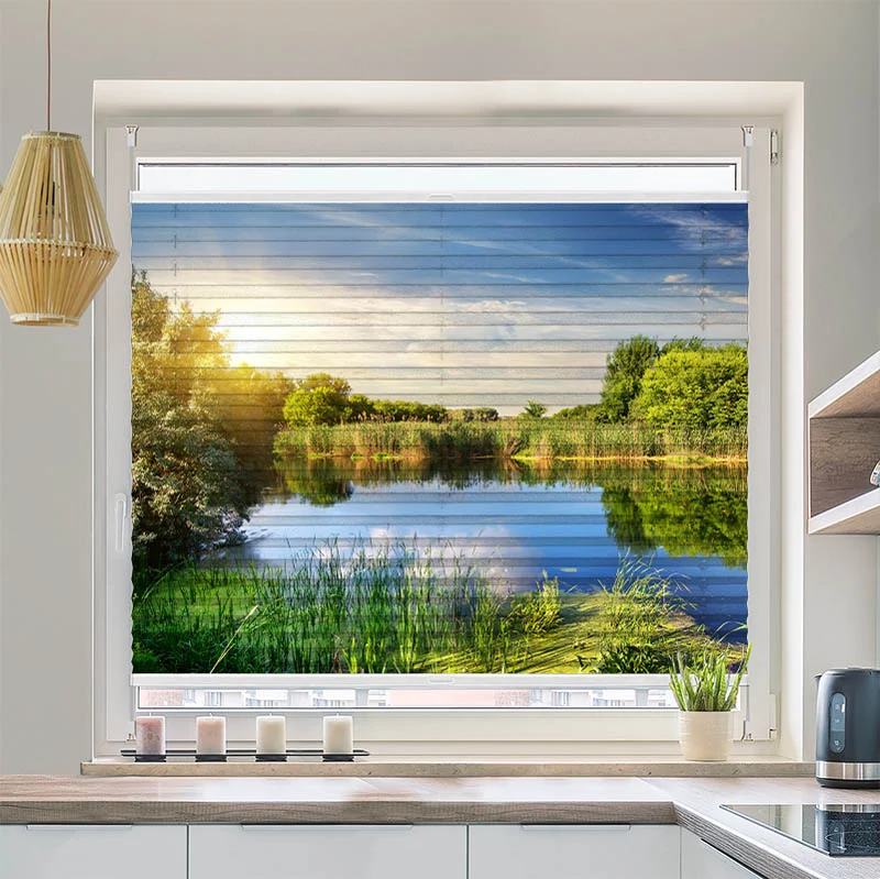 Plissee Motiv "Idyllischer Waldsee"
