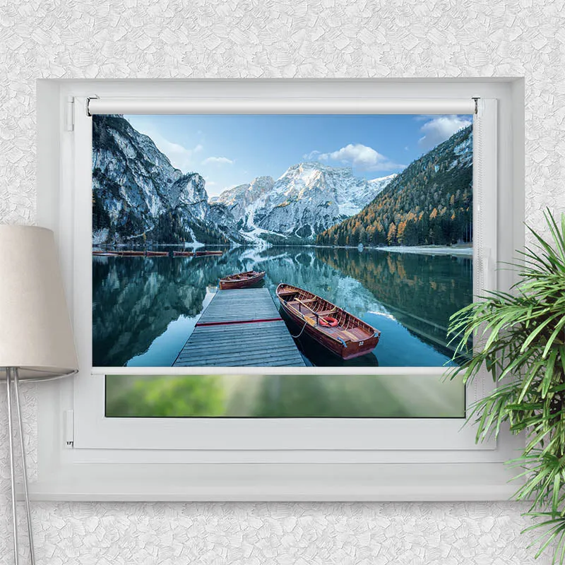 Klemmfix Rollo "Steg mit Booten im Gebirgssee" | Motiv-Klemmrollo