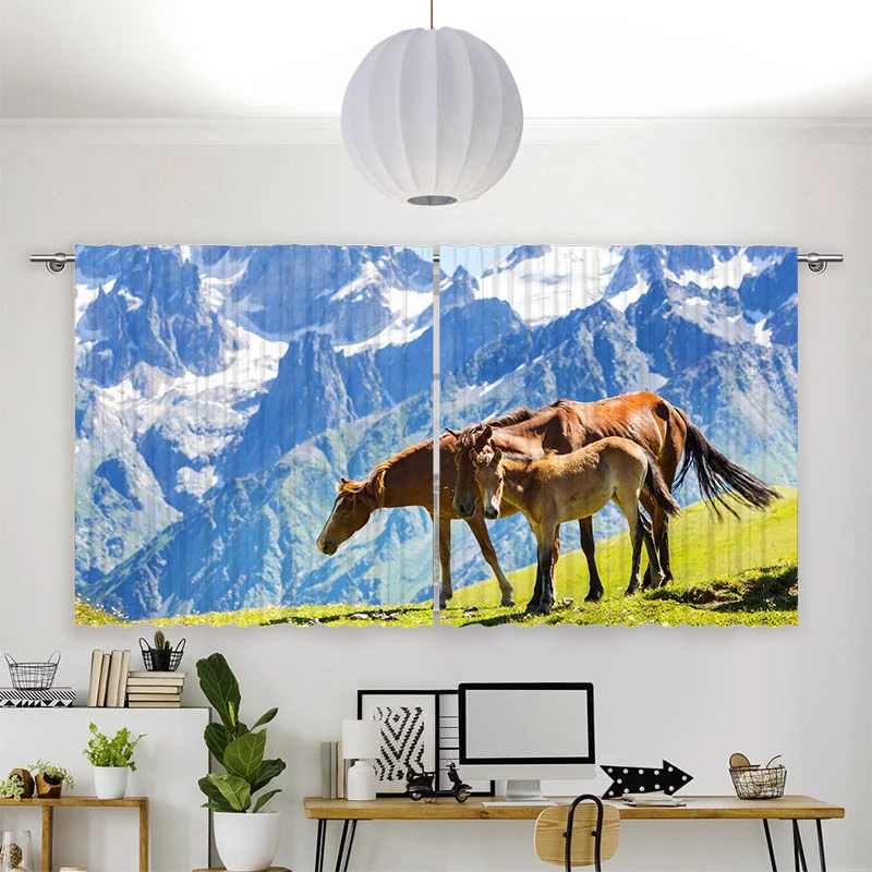Vorhang Motiv "Pferde auf der Alm"