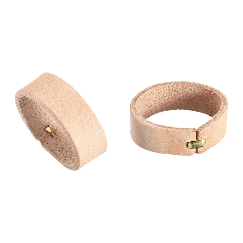 4Pcs Leather Belt Loop Keepers, 11.5cm Outer Girth Belt Strap Ring Buckle for DIY Craft Bag Belt Fixing (Beige)